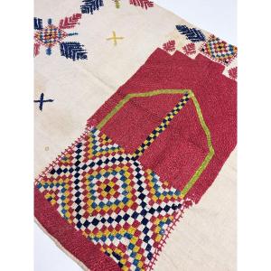 Chefchaouen, un panneau en broderie de soie sur lin - Maroc Circa 1880 -1930