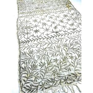 Large Hammam Or Peshtemal Towel In Terry Cotton Embroidered With Silver - Ottoman Greece, Late 19th Century