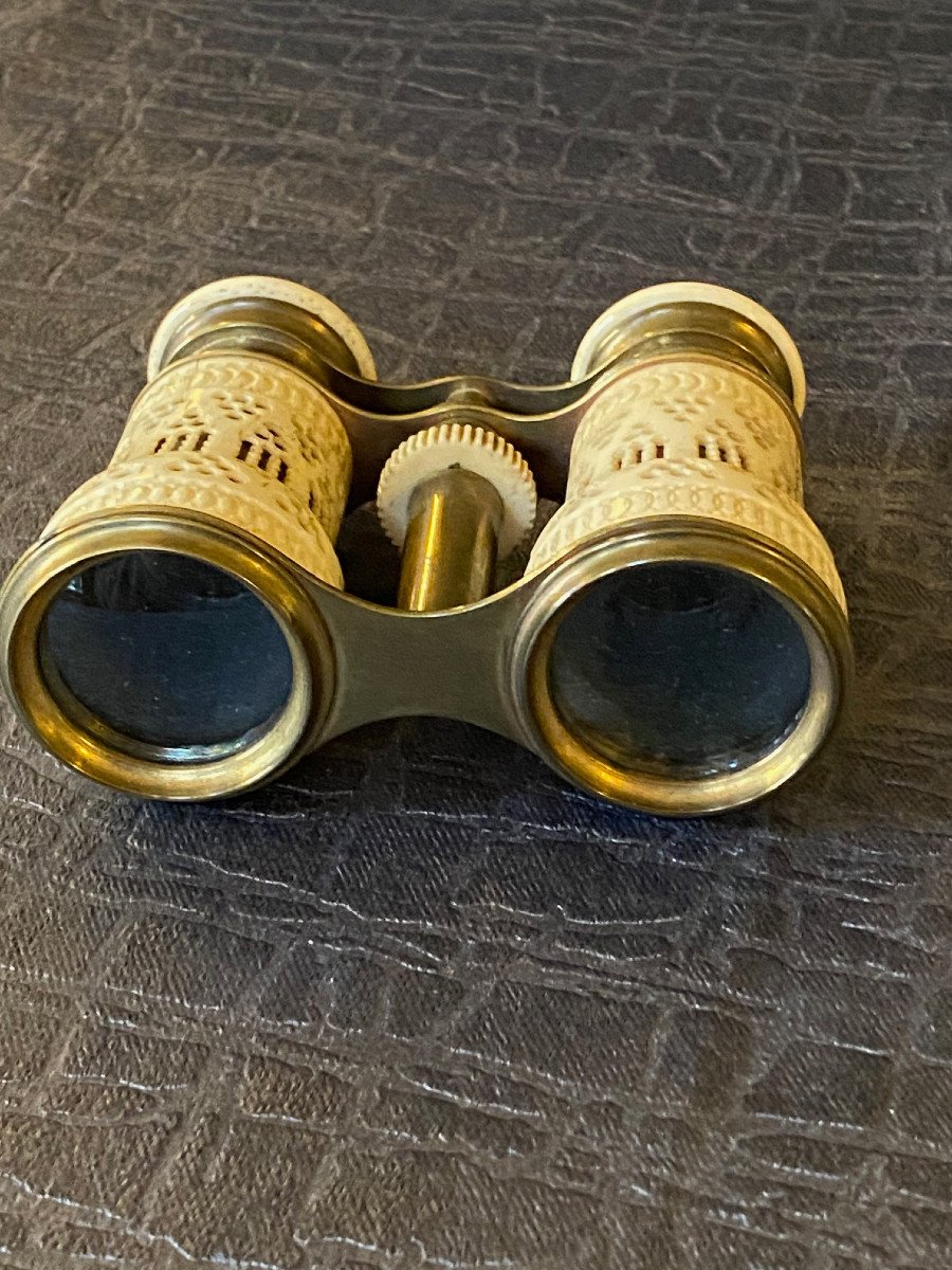 Theater Binoculars In Bone And Golden Brass-photo-2