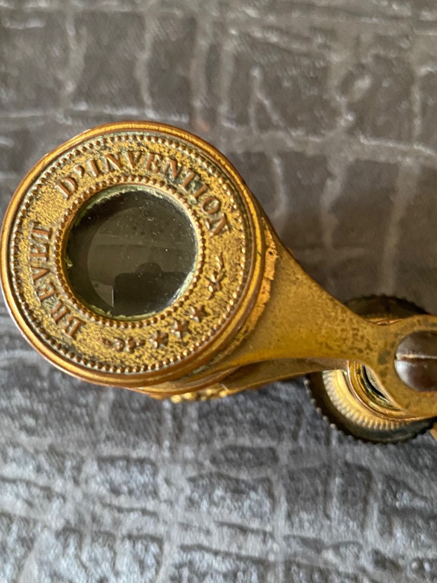 Pair Of Theater Binoculars In Chiseled Brass-photo-4