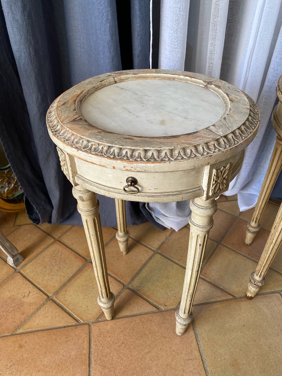 Pair Of Selettes In Painted Wood And Marble Top-photo-2