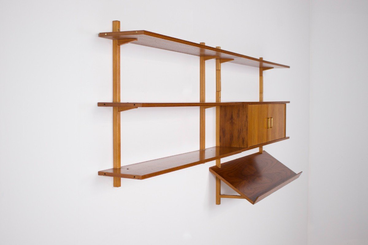Minimalist Wall Shelf.-photo-1