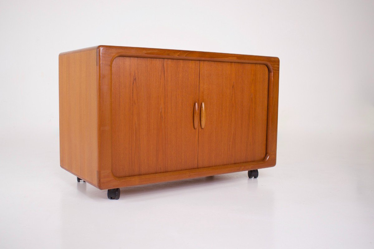 Danish Buffet Tv Hi-fi Mobile.