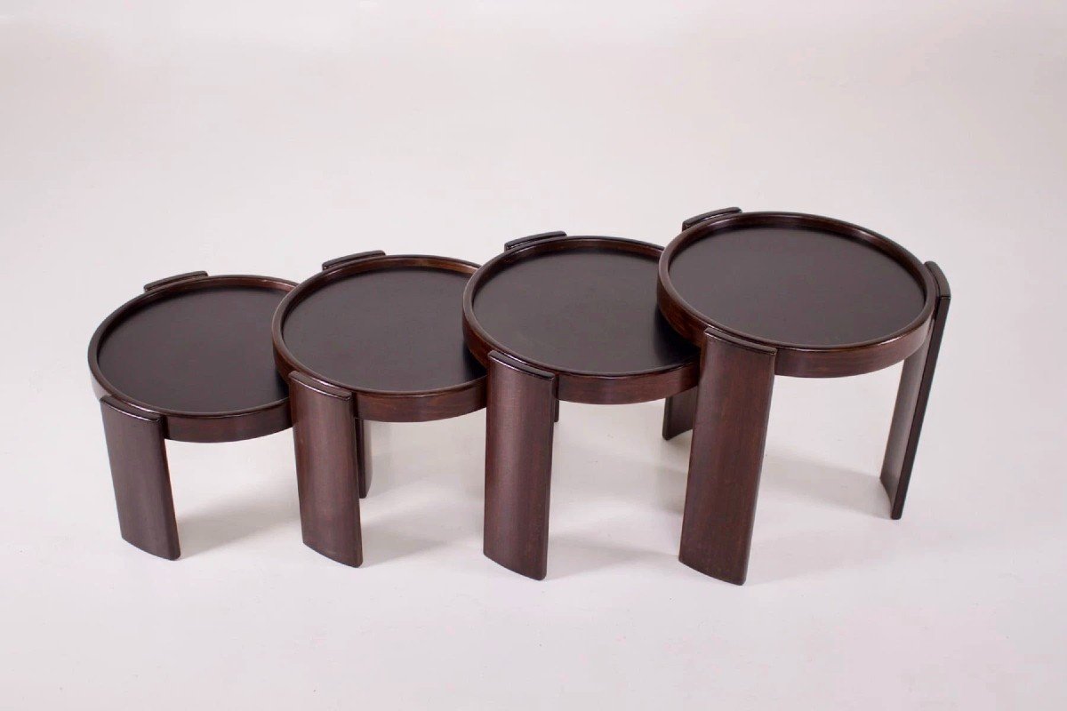 Reversible Nesting Coffee Tables, Gianfranco Frattini, Cassina.-photo-1