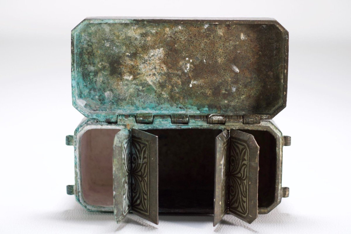 Betel Nut And Lime Box, Mindanao.-photo-4