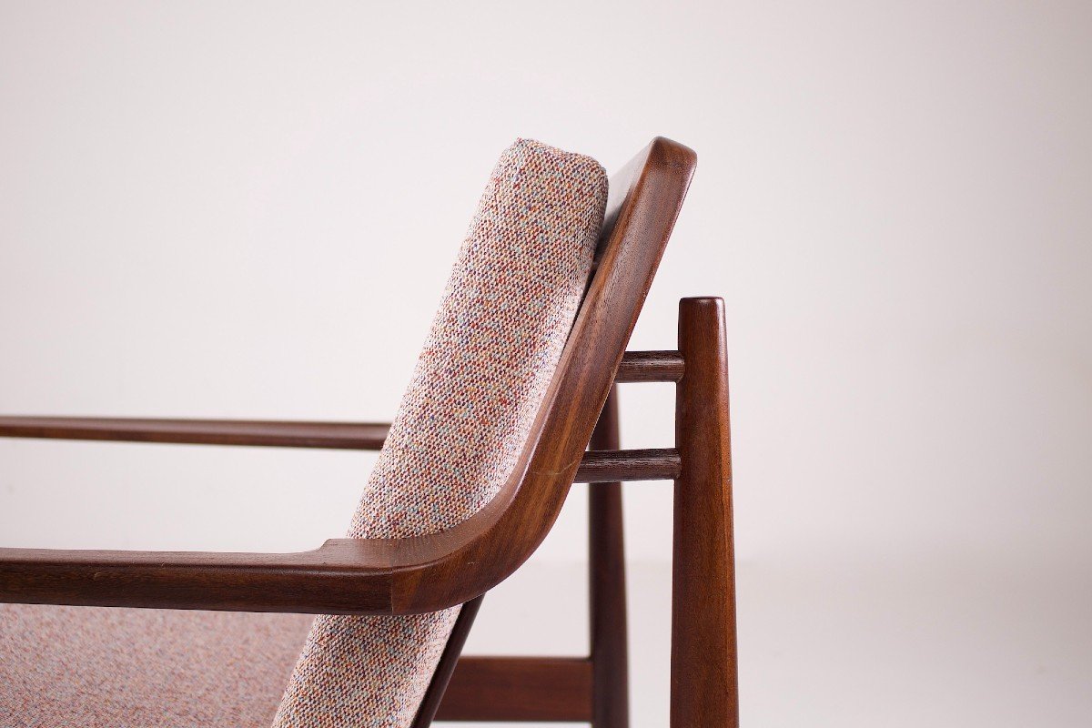 A Scandinavian Armchair.-photo-3
