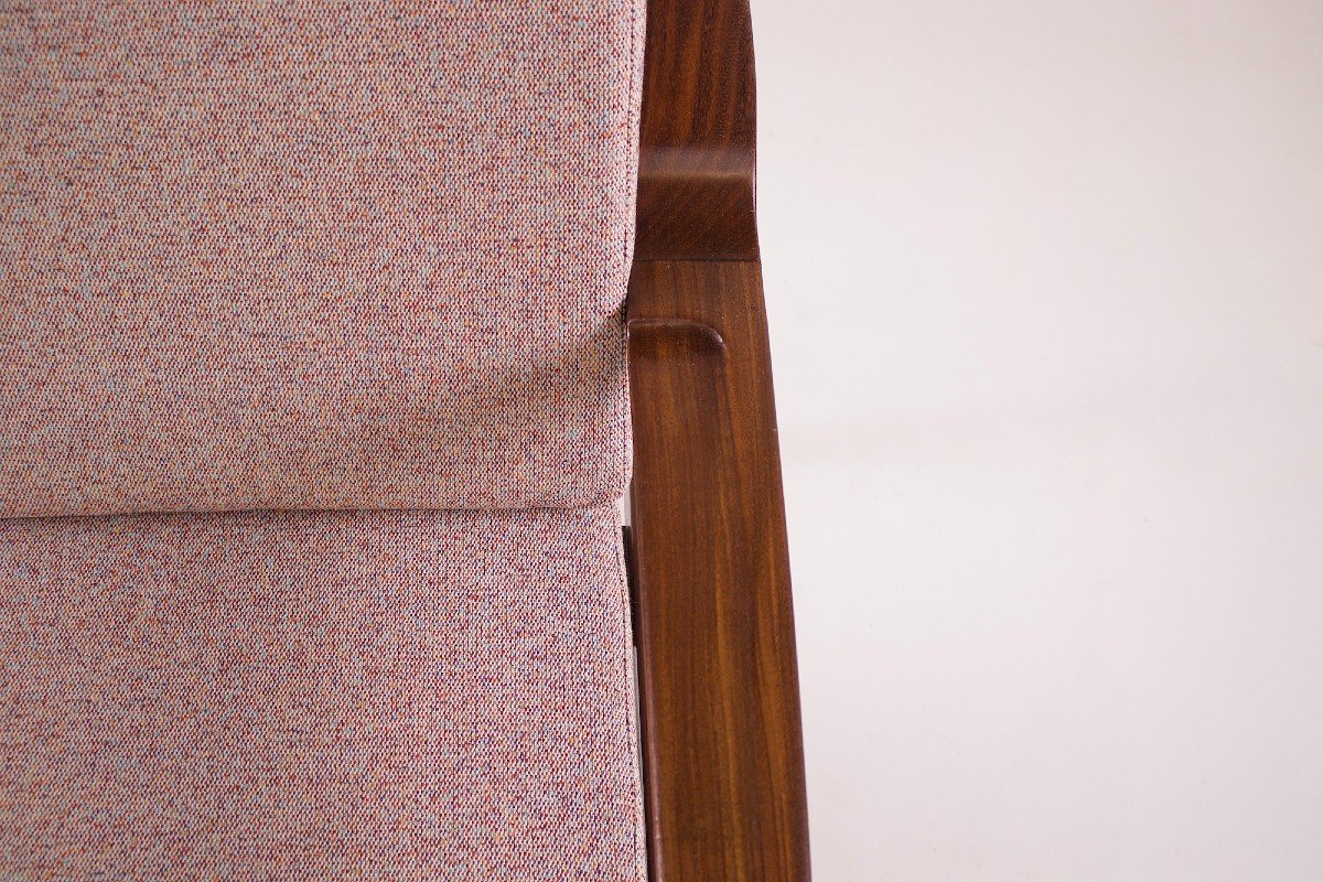 A Scandinavian Armchair.-photo-4