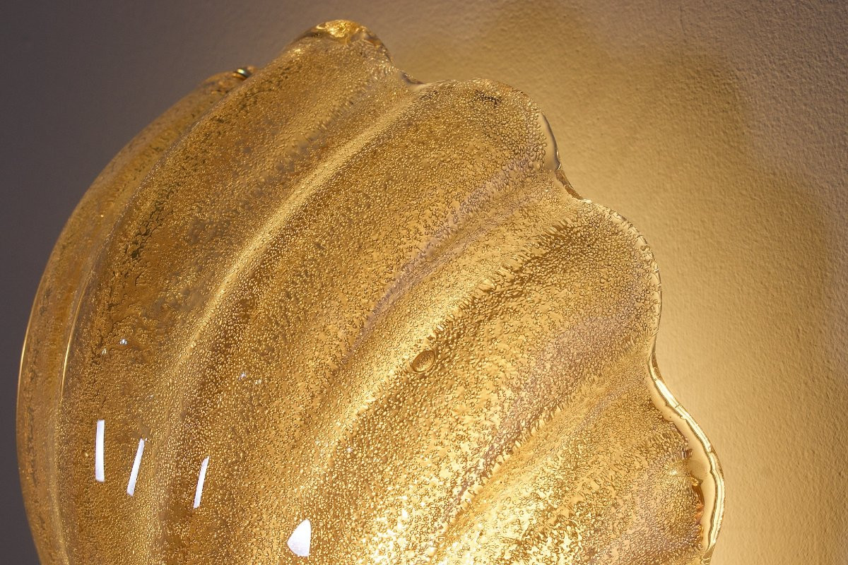 Deux appliques modèle « Coquillage » en verre de Murano.-photo-1