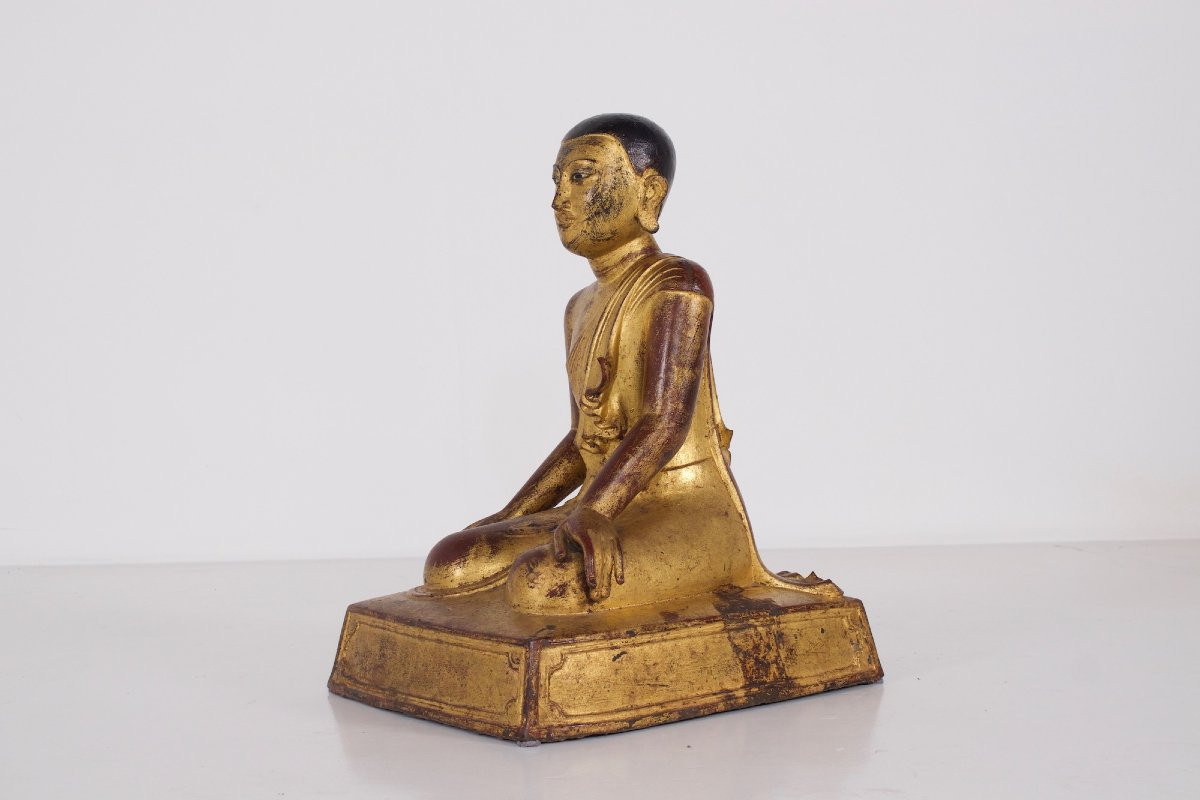 Burmese Worshipping Monk In Gilt Bronze-photo-3