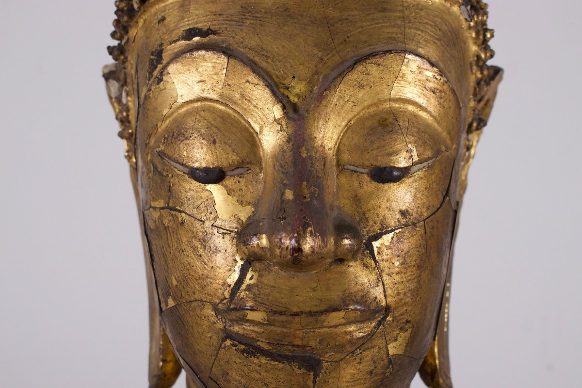 Importante tête de Bouddha en Stuc, Siam, XVII ème siècle.-photo-2