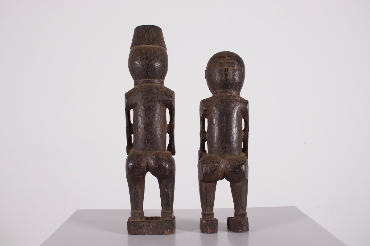 Sculptures antiques figurant un couple, Timor Oriental.  -photo-4