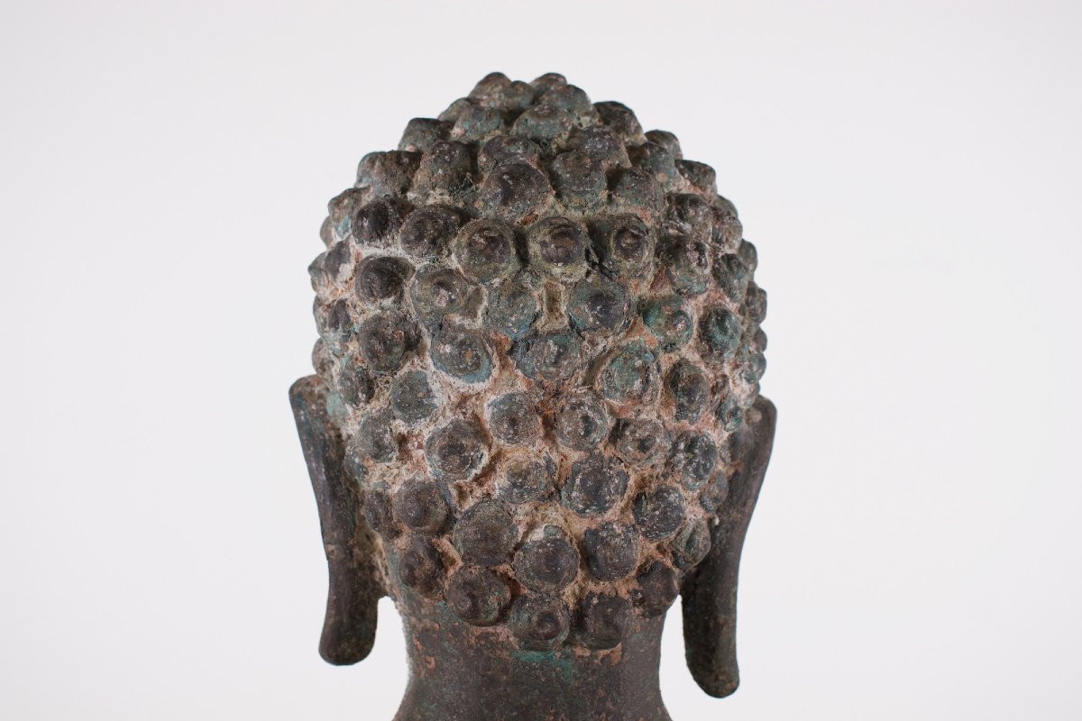 Imposante statue de  Bouddha en Bronze, Thaïlande.-photo-2
