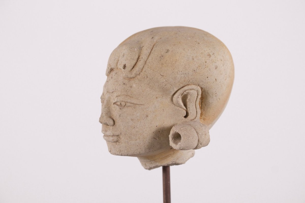 Head In Tuff Majapahit Kingdom-photo-2