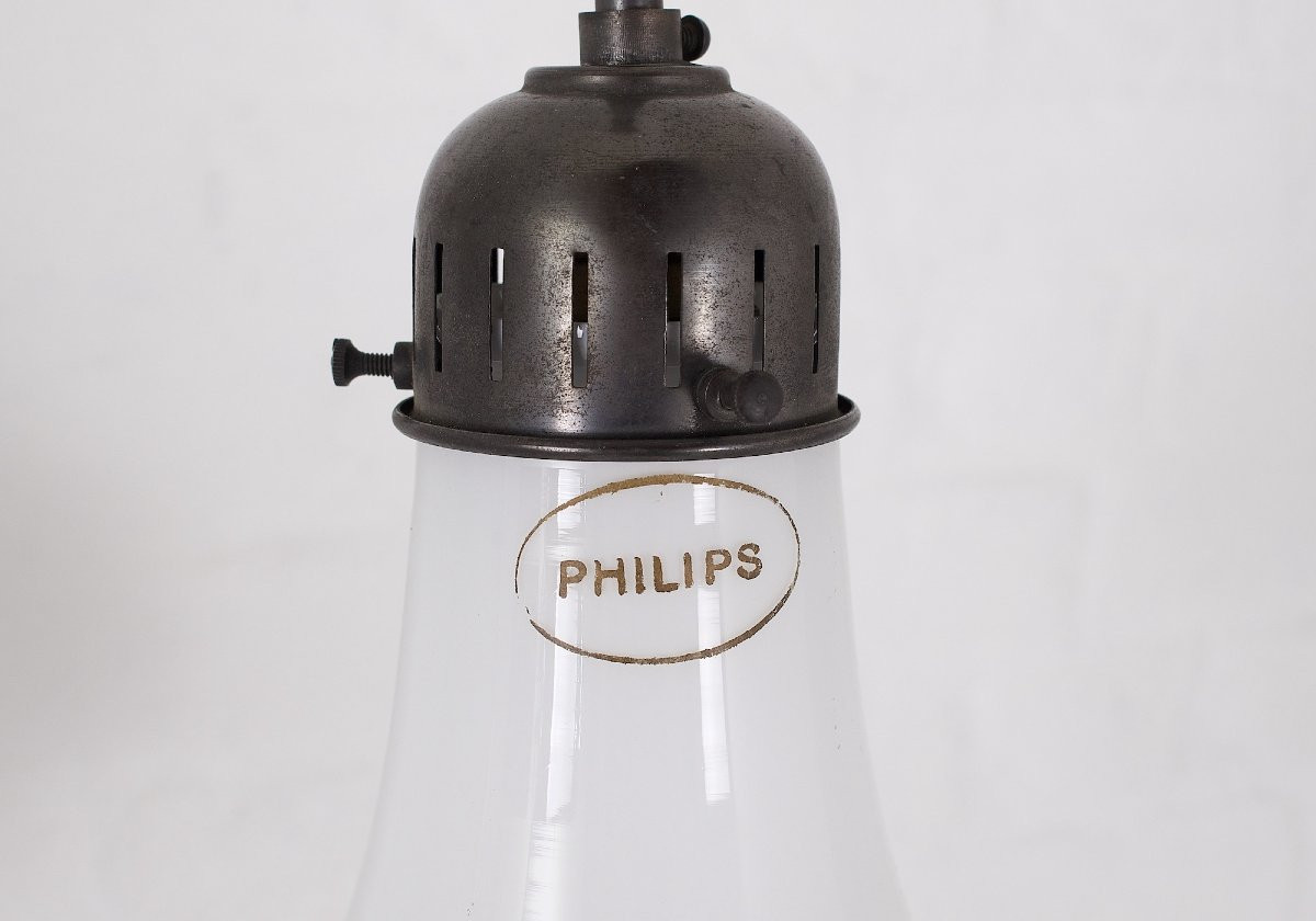Pair Of Bauhaus Philips Pendant Lights In The Peter Behrens Style.-photo-5