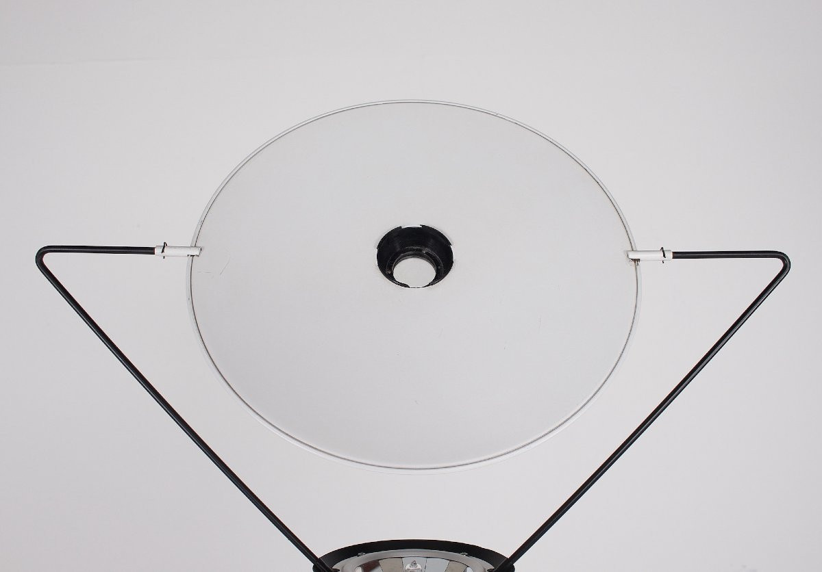Grand luminaire sur pied modèle « Polifemo » , Artemide.-photo-3