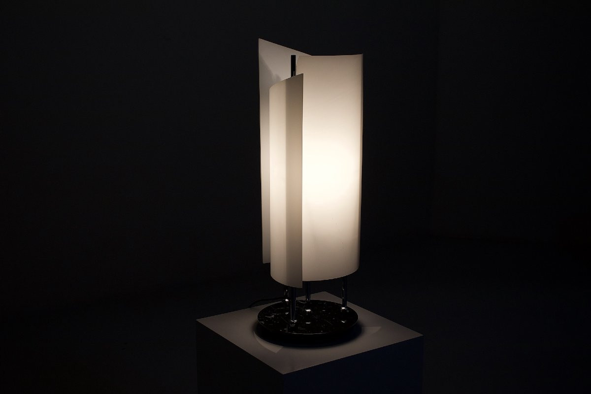 “arianna” Mobile Lamp For Oluce.-photo-4