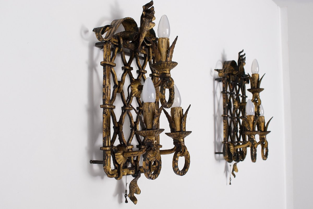Grande Paire d’Appliques Néo-Baroques en Fer Forgé Doré.-photo-1