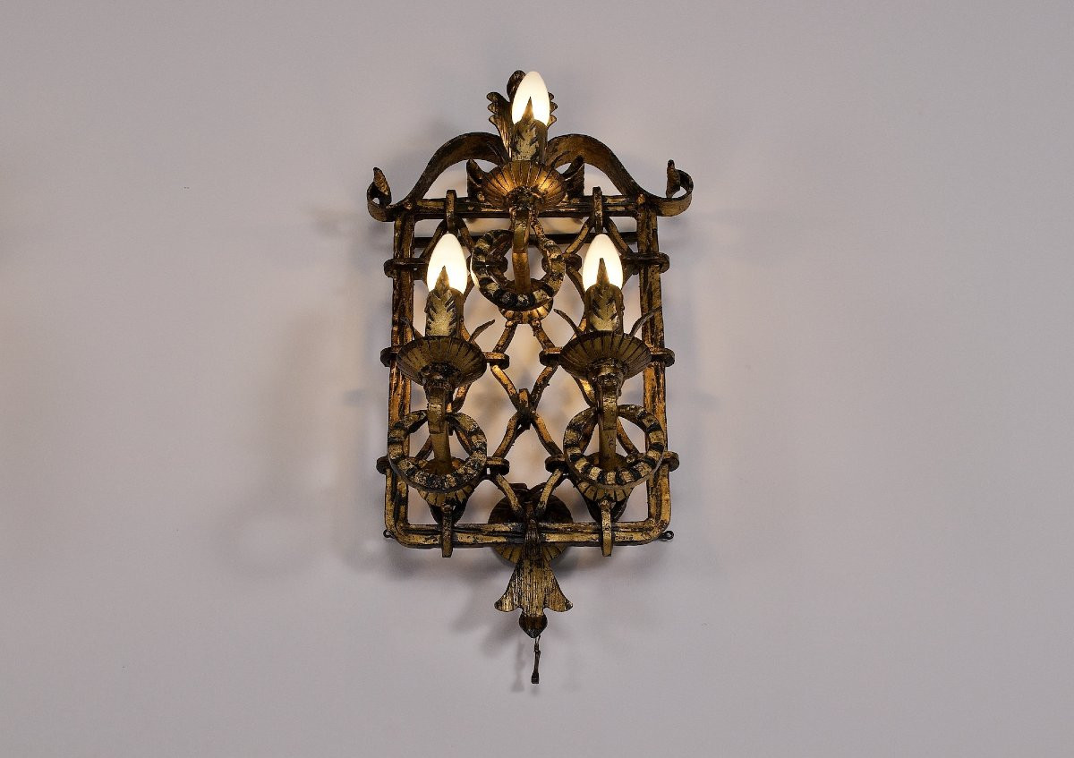 Grande Paire d’Appliques Néo-Baroques en Fer Forgé Doré.-photo-3