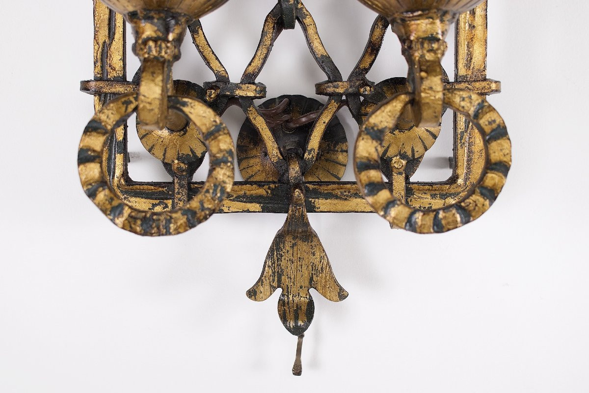 Grande Paire d’Appliques Néo-Baroques en Fer Forgé Doré.-photo-4