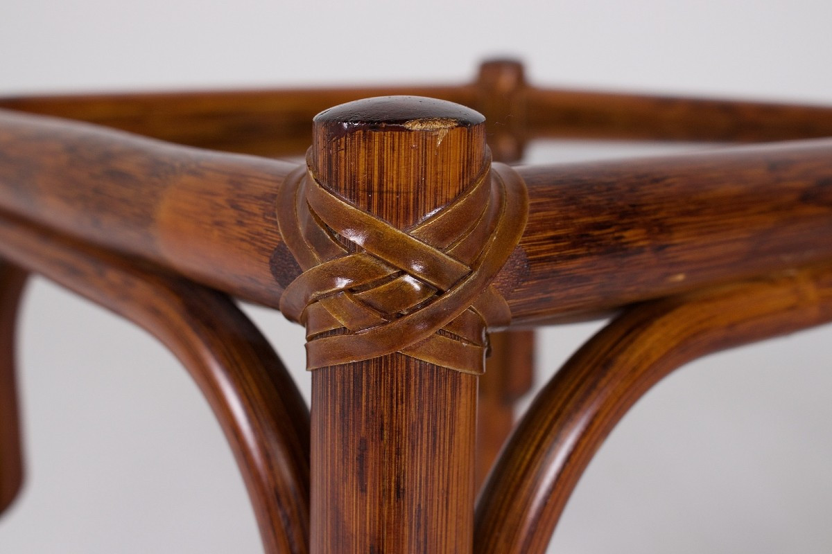 Deux petites  tables d'appoint en verre et bambou, années 80.-photo-1