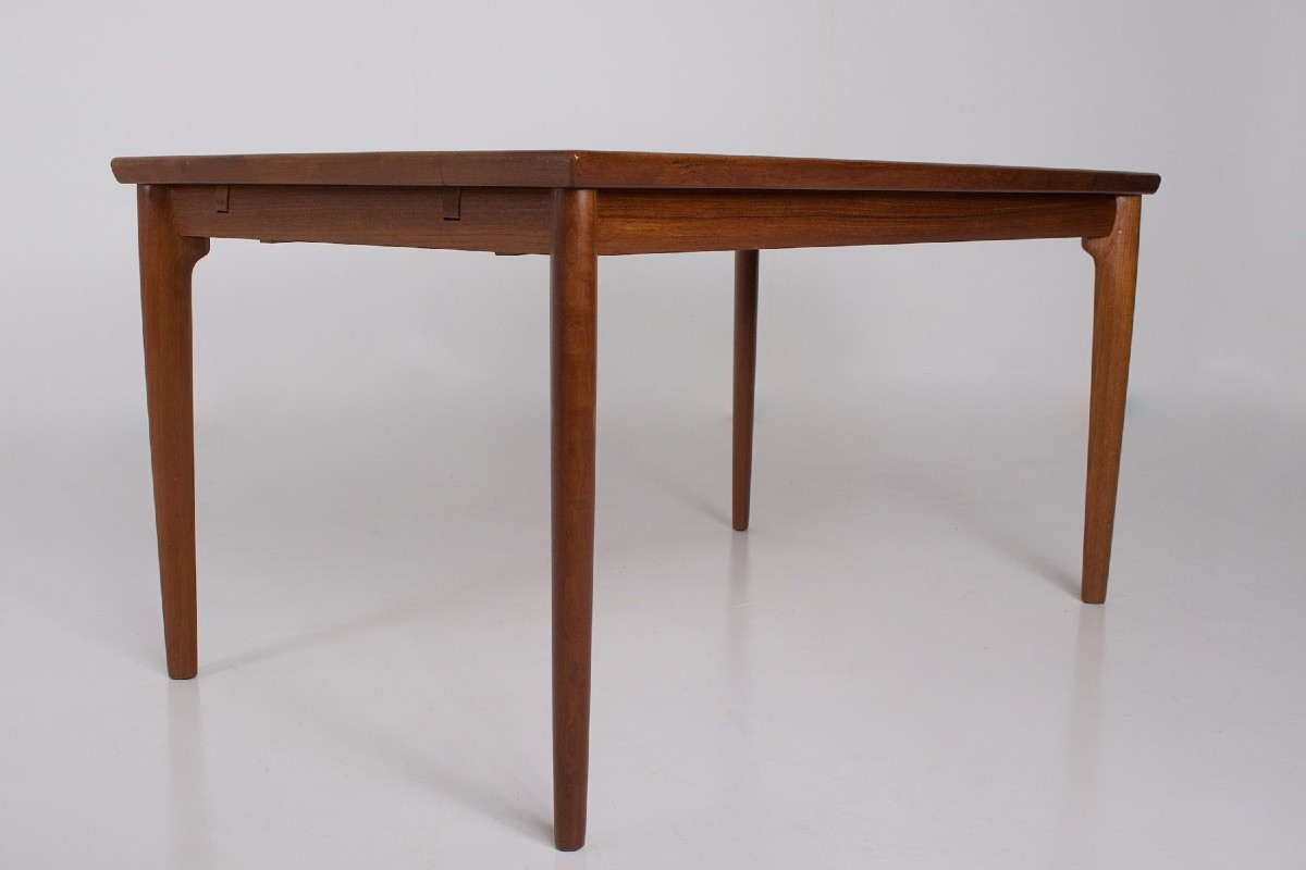 Table à Allonges Danoise par Grete Jalk
