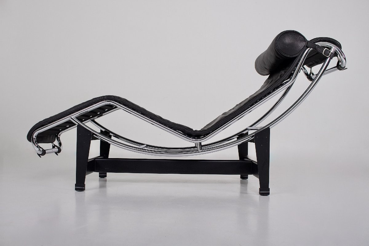 Chaise longue LC4 à Réglage Continu par Charlotte Perriand, Le Corbusier et Jeanneret.-photo-2