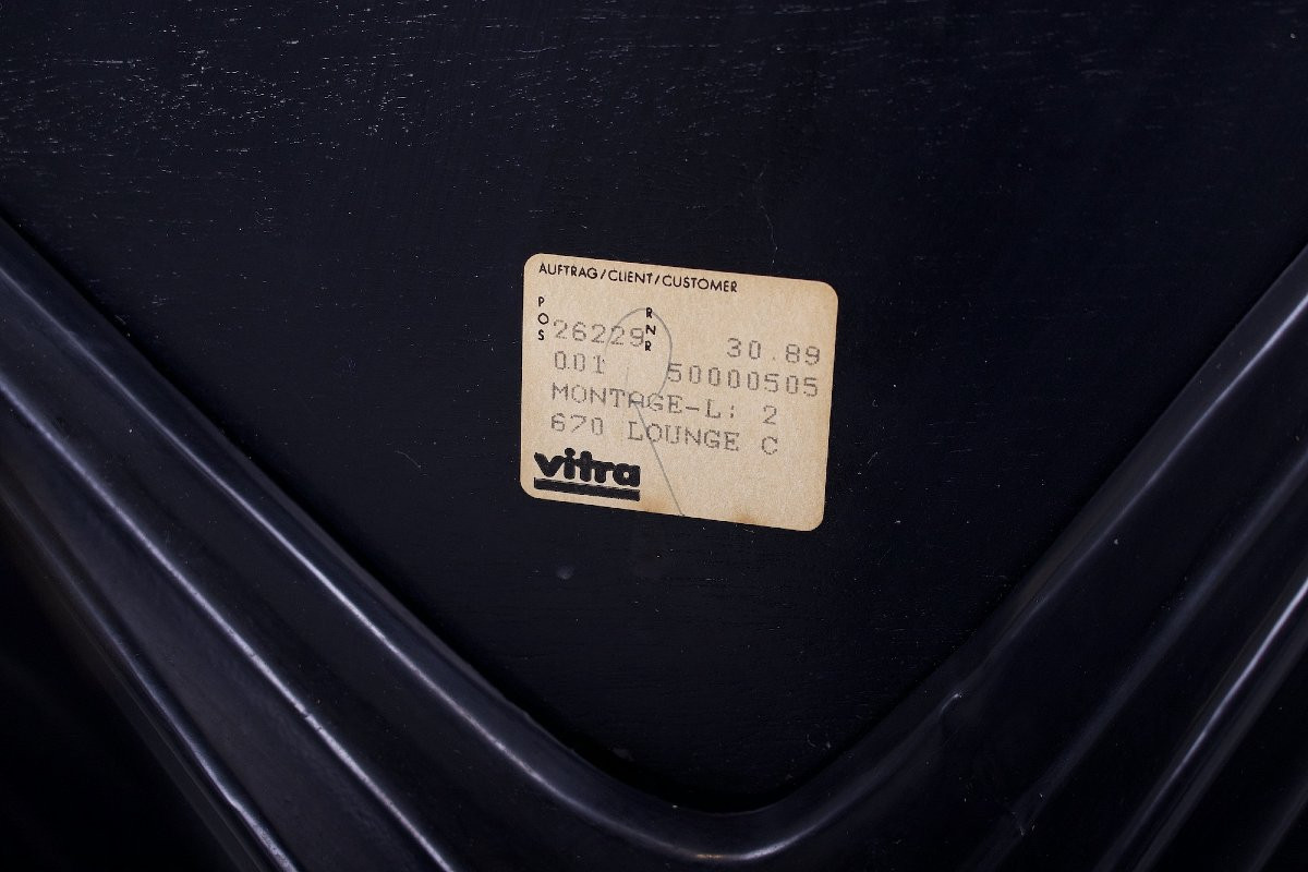 Charles & Ray Eames Lounge Chair And Ottoman Black-photo-6