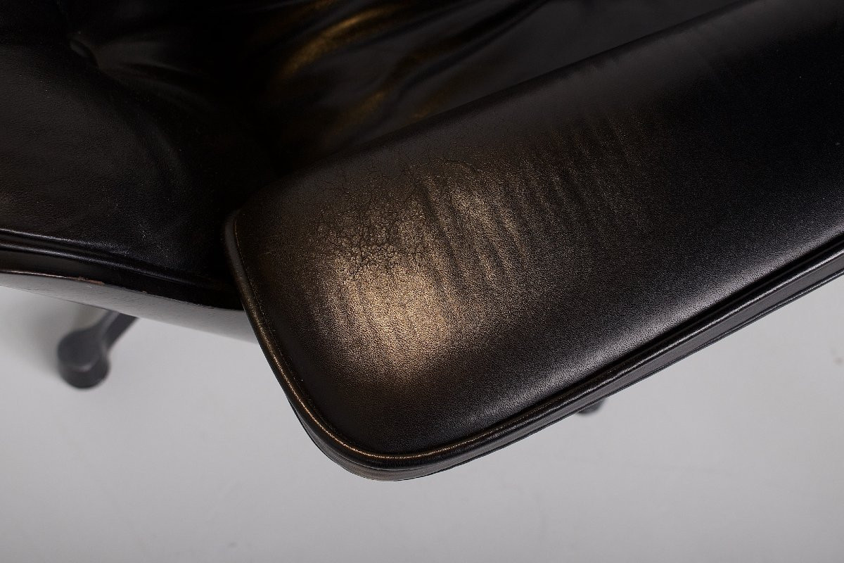 Charles & Ray Eames Lounge Chair And Ottoman Black-photo-8