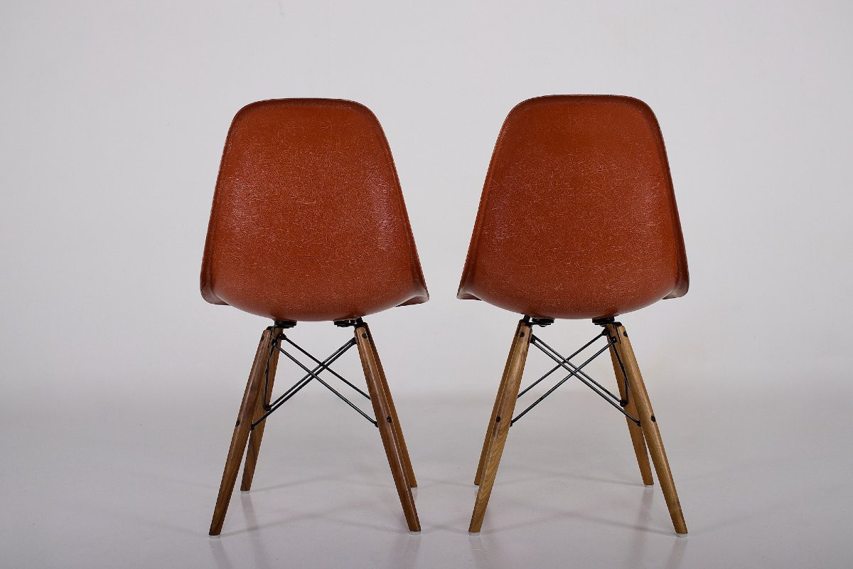Chaises DSW Charles Eames Herman Miller et Mobilier International.-photo-2