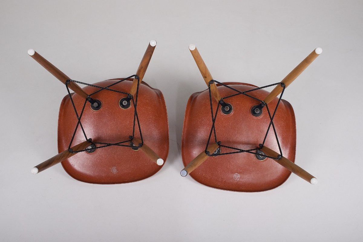 Chaises DSW Charles Eames Herman Miller et Mobilier International.-photo-5