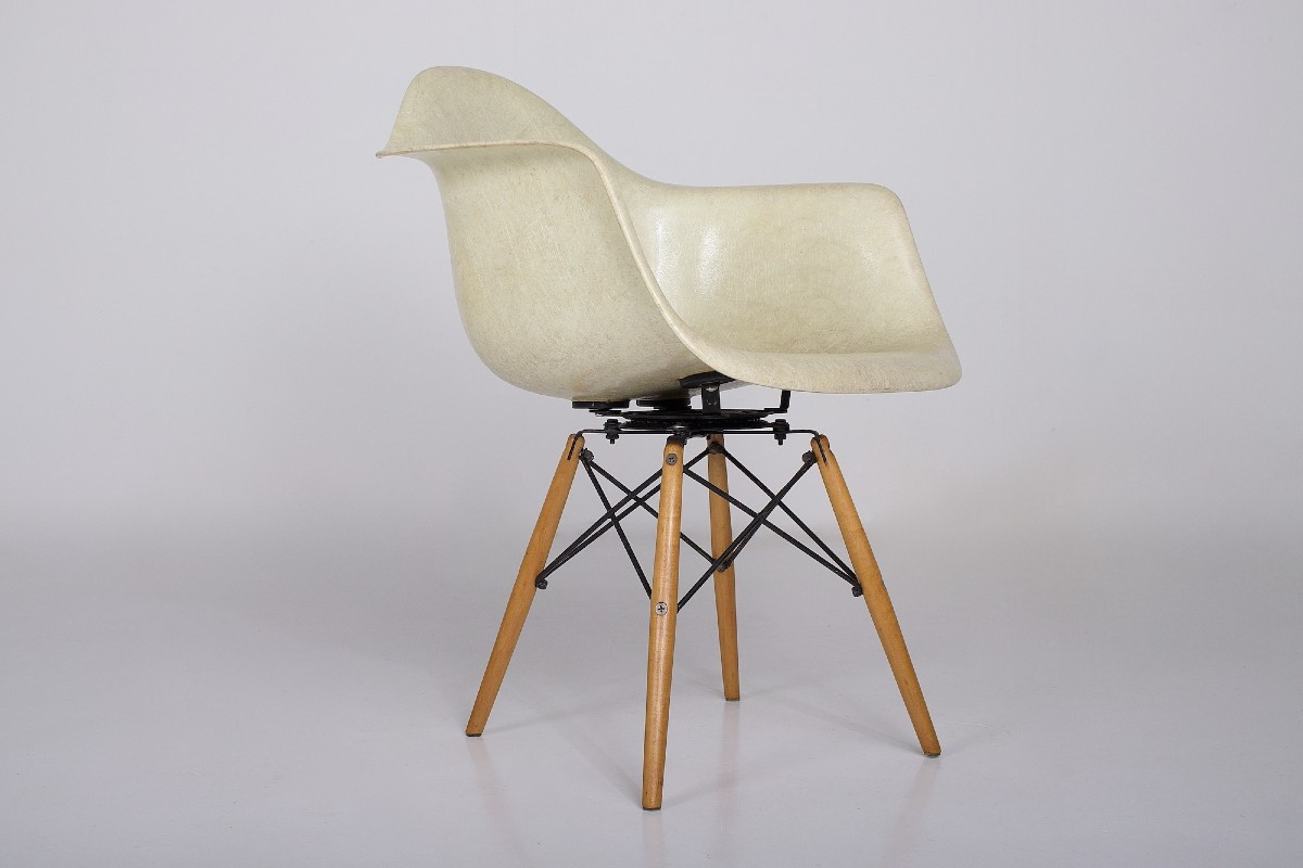 Chaises PAW Charles Eames Herman Miller et Zenith Plastics