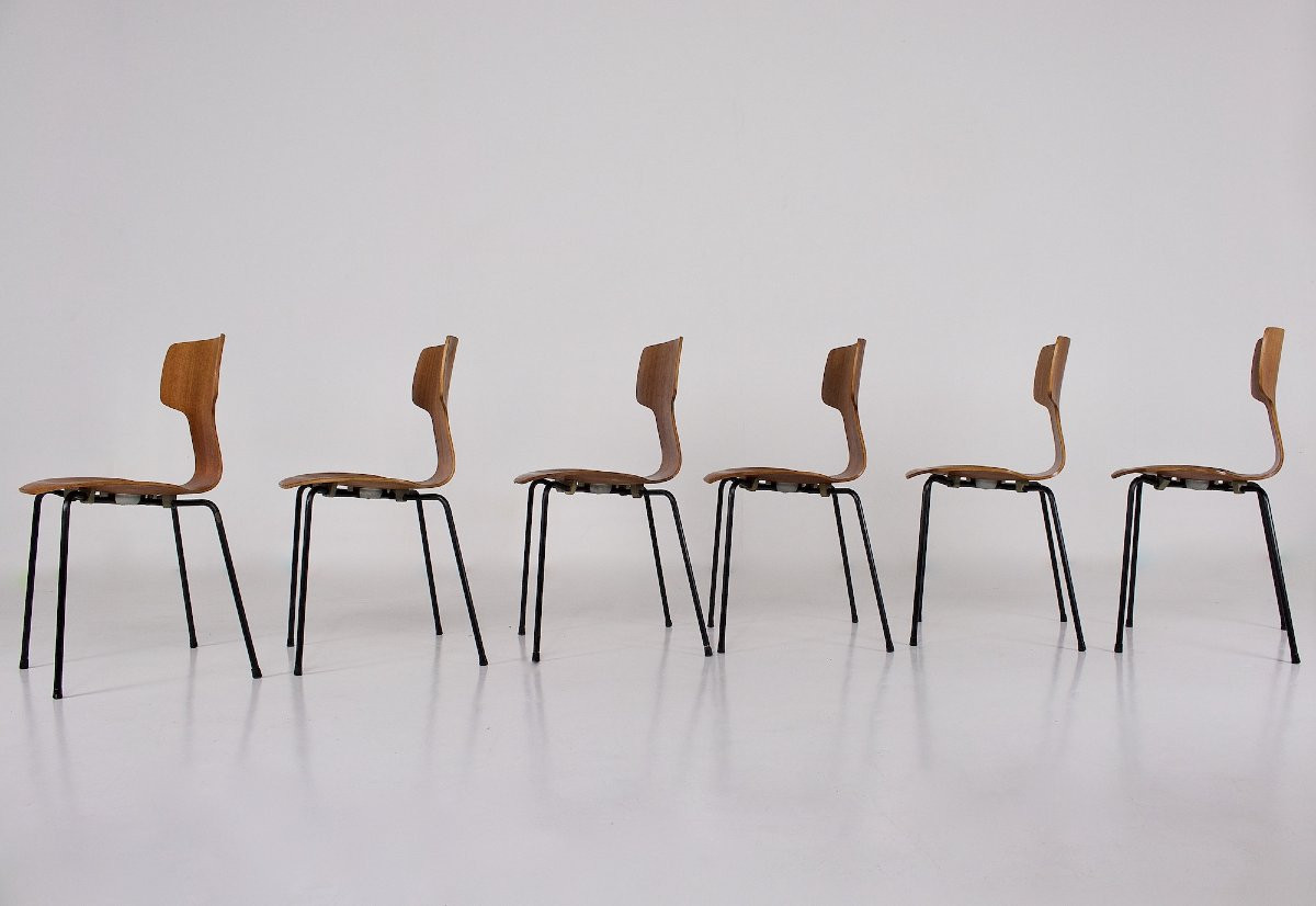  Ensemble de six  chaises modèle " Hammer 3103 ", Arne Jacobsen pour Fritz Hansen.