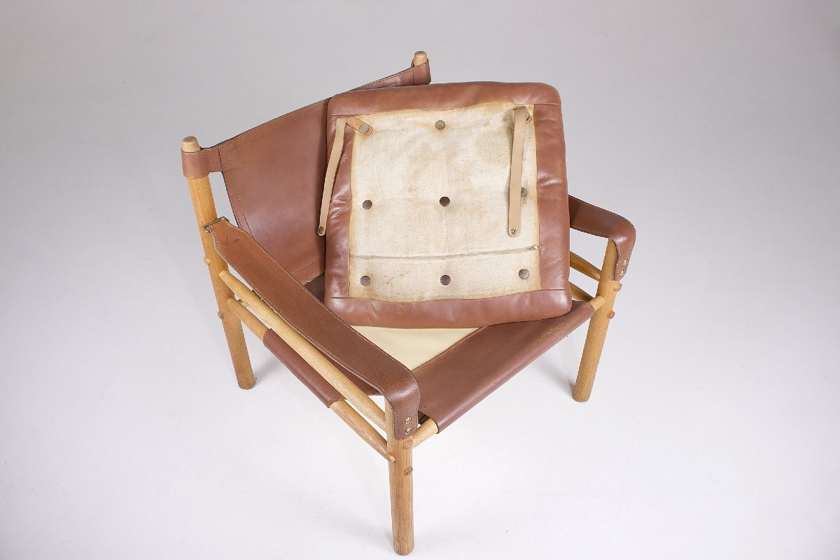 Fauteuil en cuir et chêne blond modèle " Sirocco"  Arne Norell, années 60.-photo-6