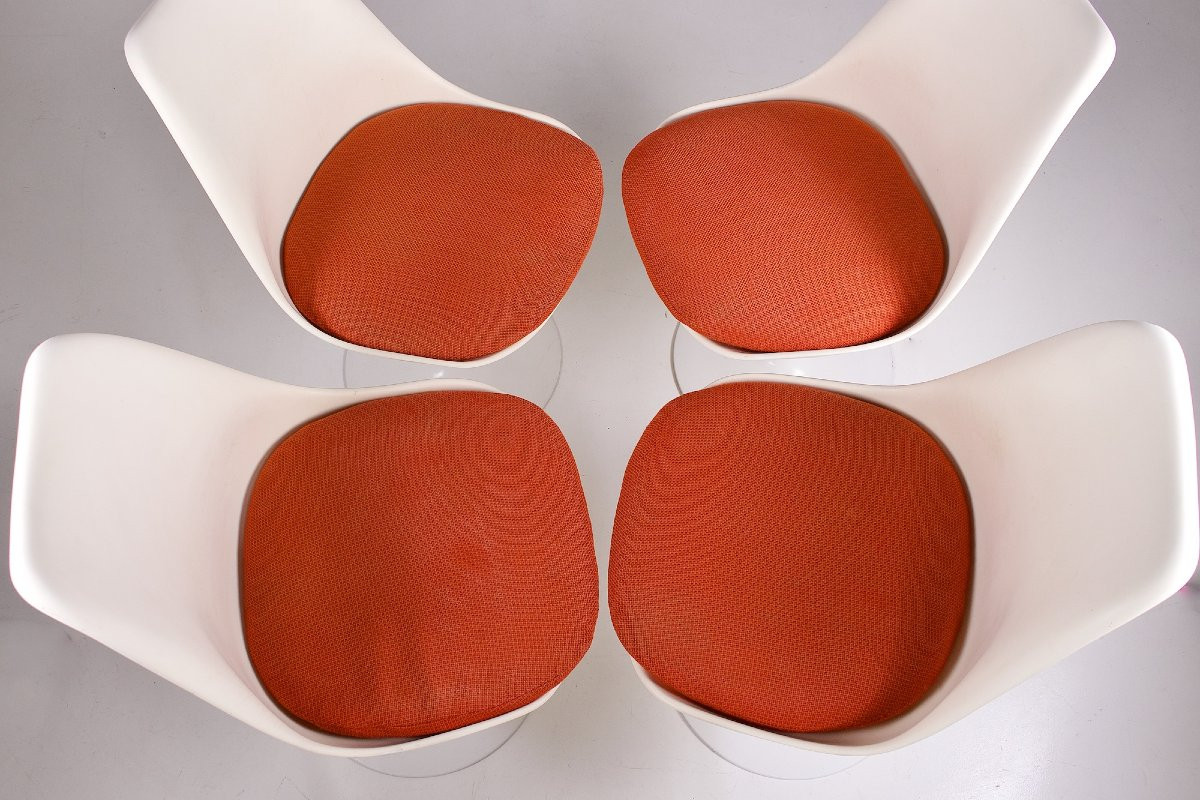  Quatre chaises "Tulipe" , Eero Saarinen pour Knoll International, années 60. -photo-1