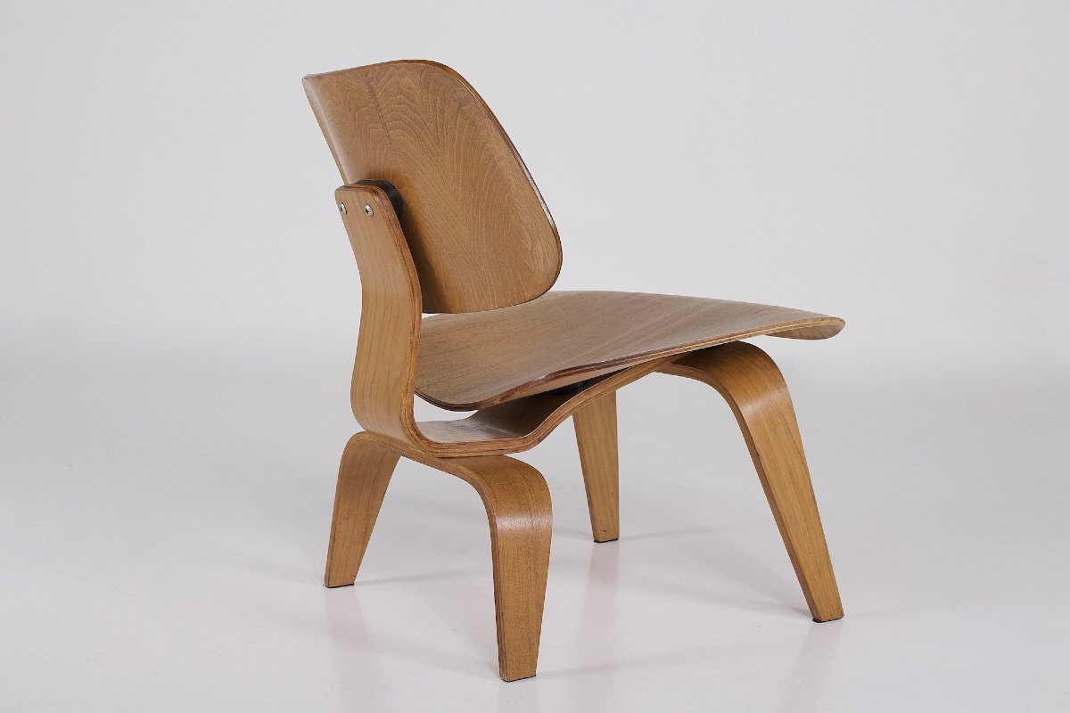 Chaise modèle  LCW en frêne, Charles et Ray Eames, années 40.