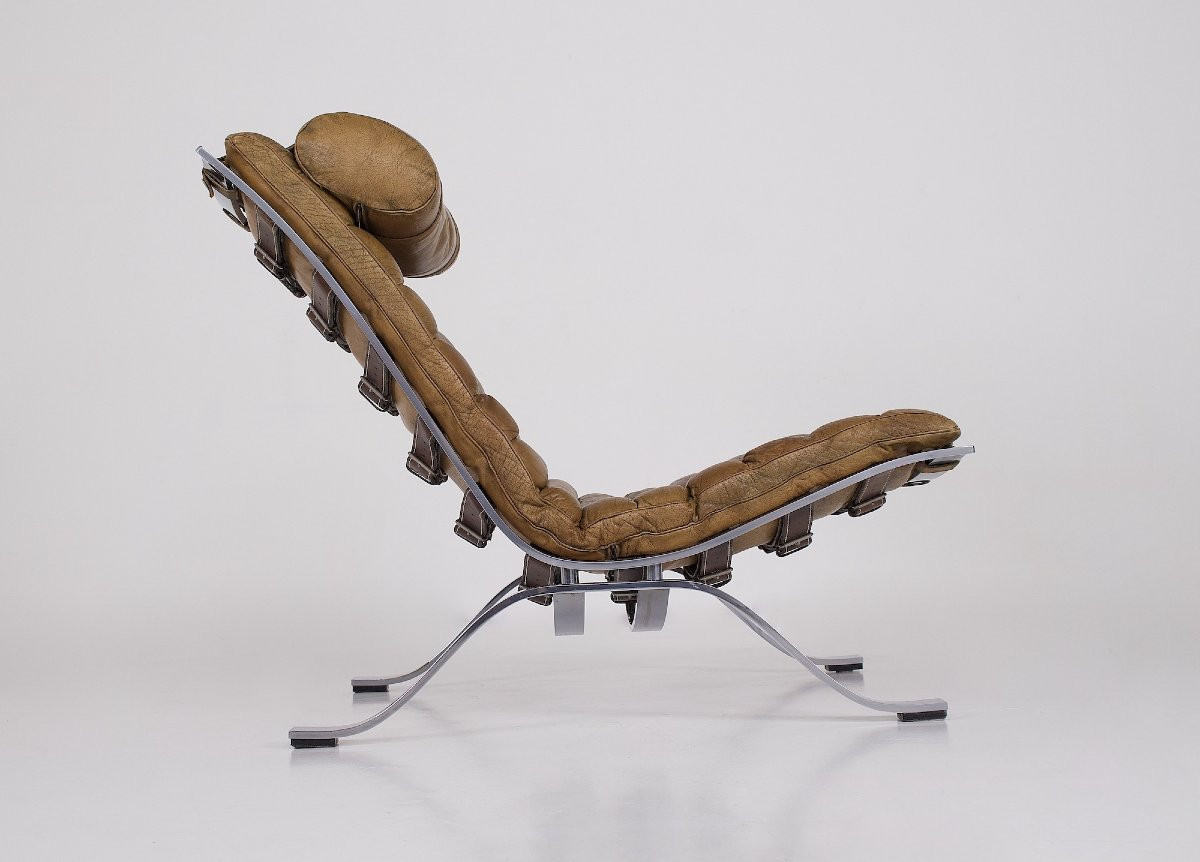 Fauteuil en cuir et son footstool , Arne Norell, années 70, Suède.-photo-3