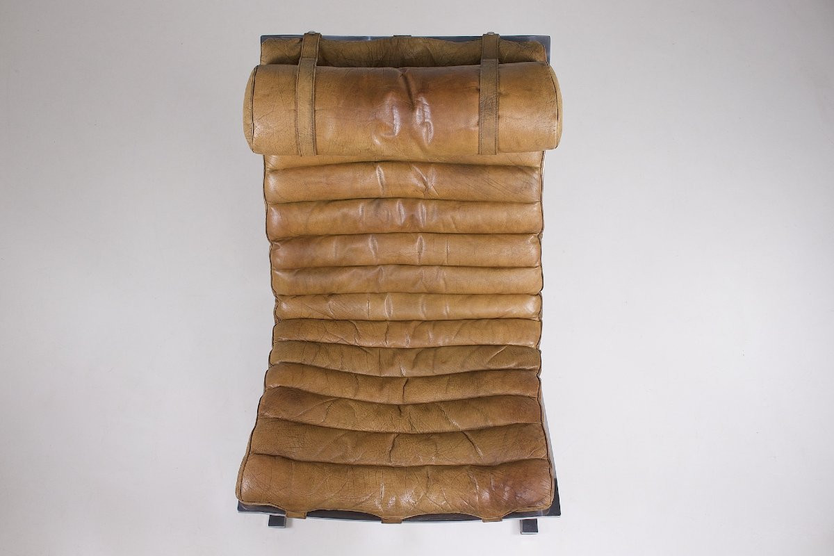 Fauteuil en cuir et son footstool , Arne Norell, années 70, Suède.-photo-1