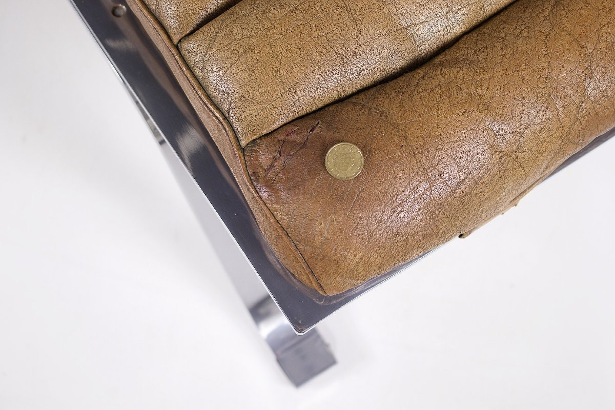 Fauteuil en cuir et son footstool , Arne Norell, années 70, Suède.-photo-5