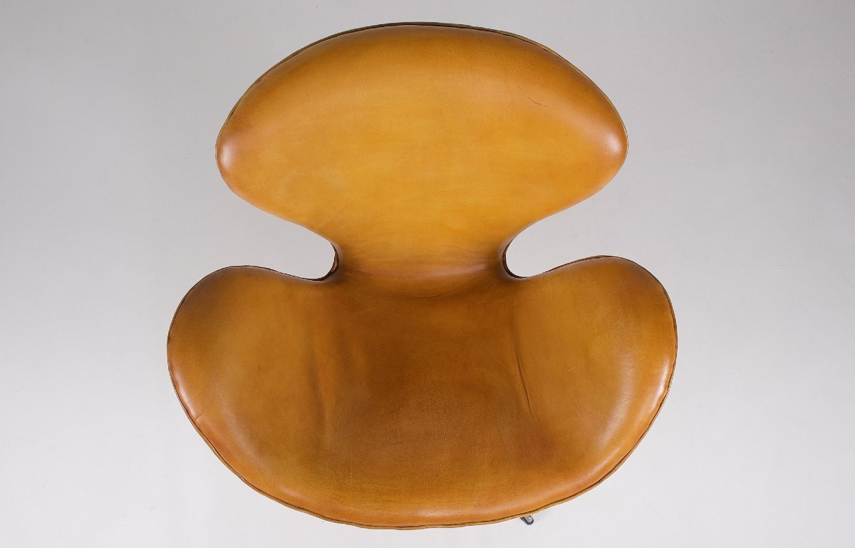 Fauteuil Swan en Cuir – Arne Jacobsen-photo-5