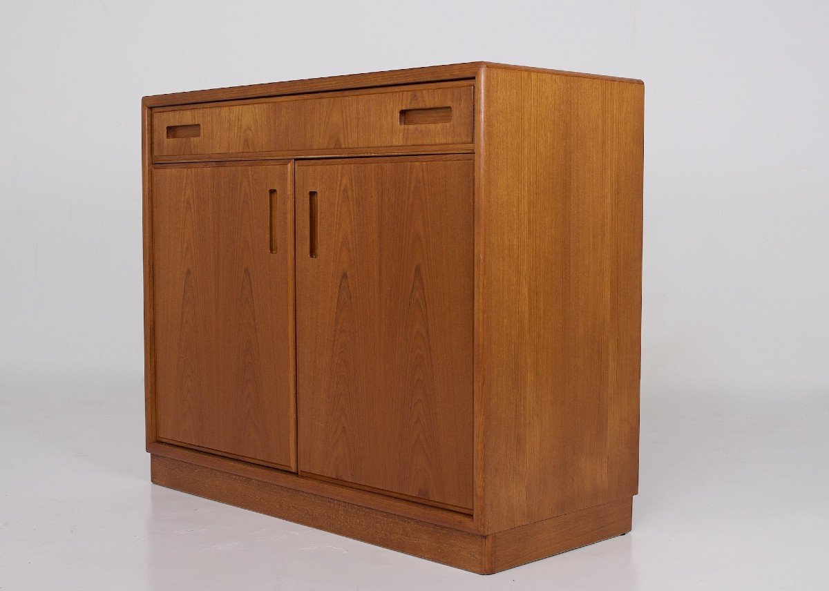Buffet scandinave en teck – 2 portes, 1 tiroir, années 1970
