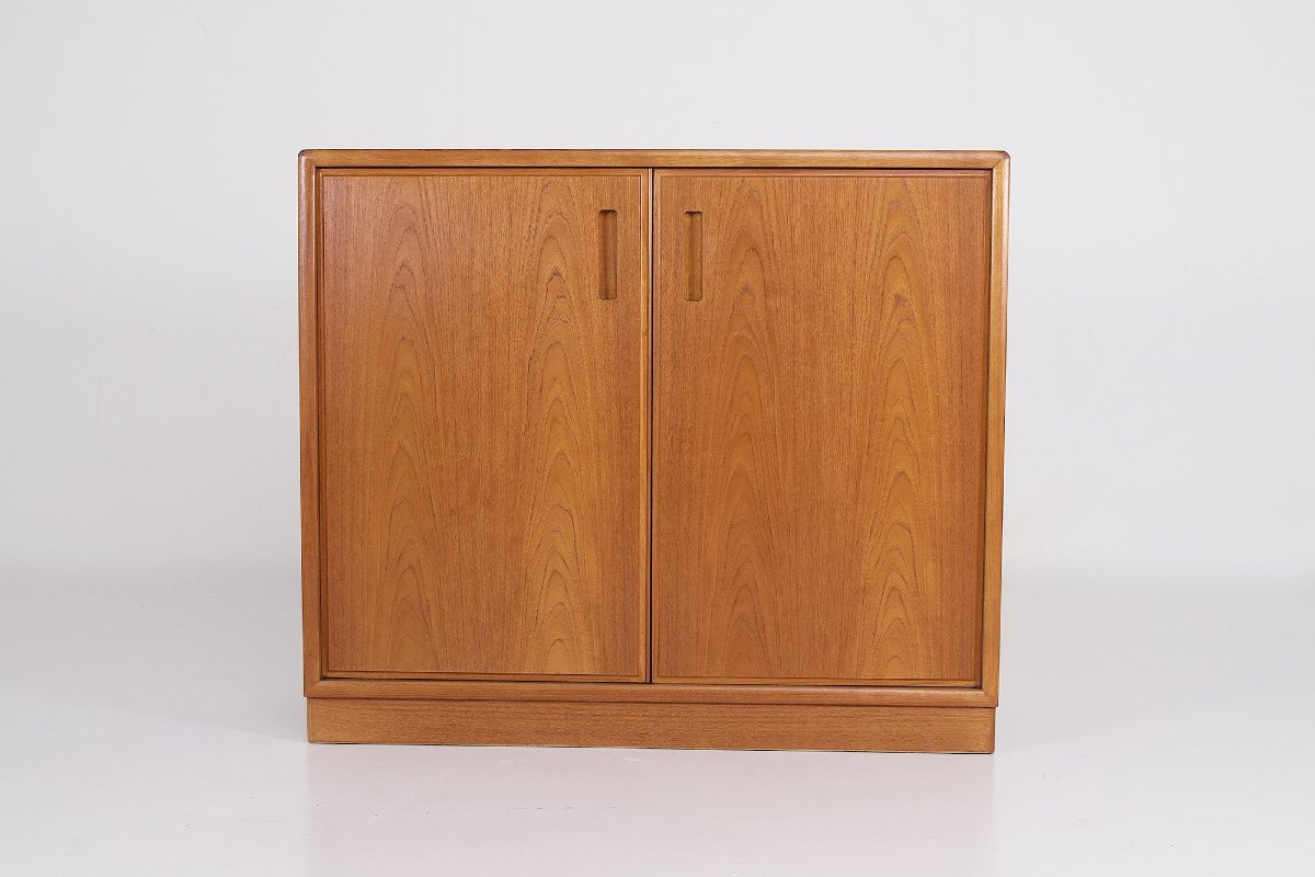 Scandinavian Two-door Teak Sideboard - 1970s-photo-2
