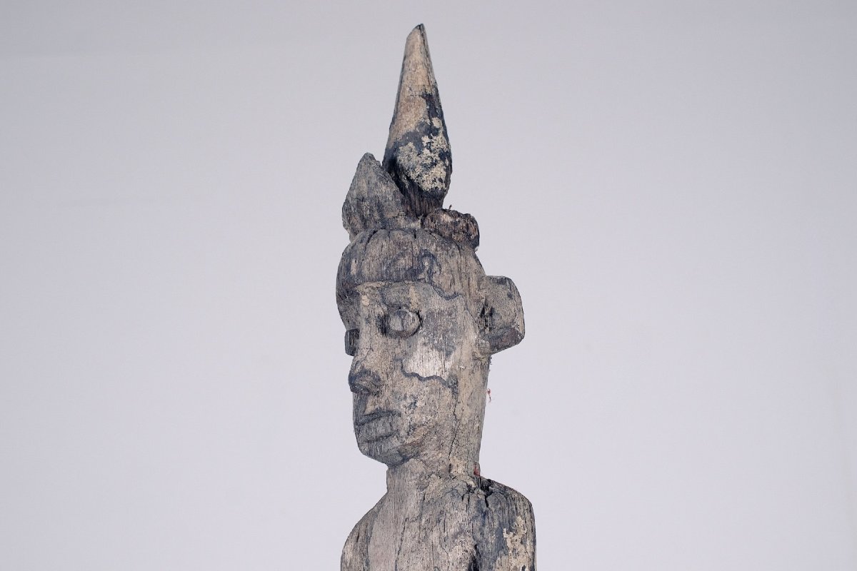 Dayak Hampatong Pole, Borneo-photo-4