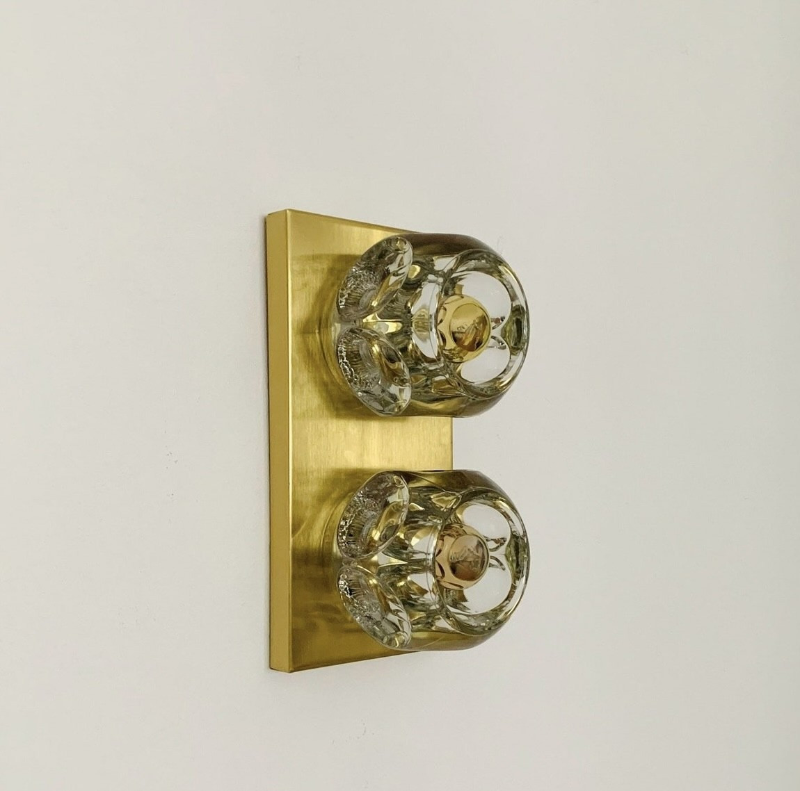 Ice Cube Wall Lamp In Glass And Brass - Peill & Putzler