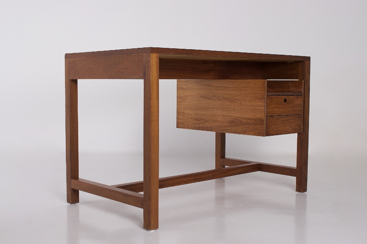 Bureau à caissons pour la résidence Lucien Brull – Charles Vandenhove