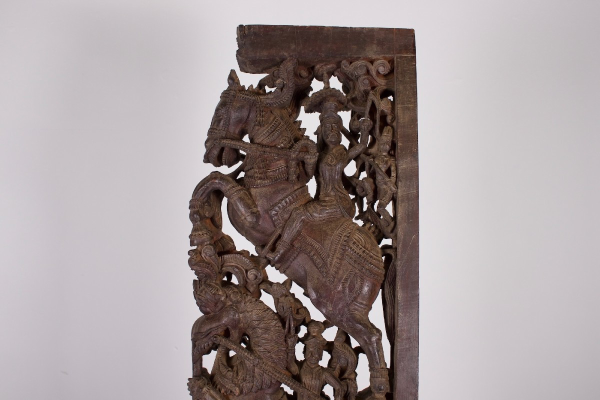 Large Chettinad Door Brackets – Yalis And Horsemen, 19th Century-photo-3