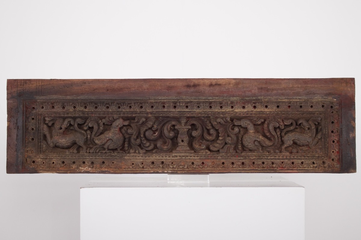 Panneau sculpté indien – Décor de Yalis et Annapakshi