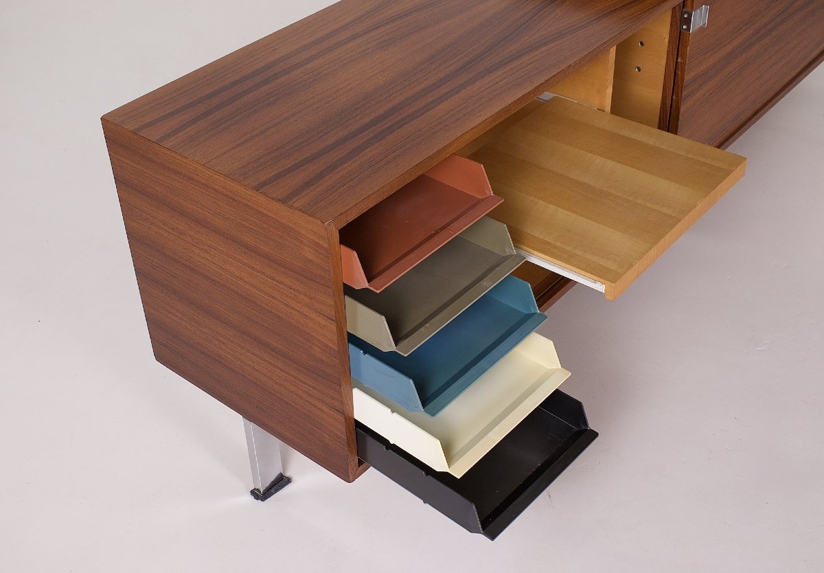 Stately Executive Desk, American Walnut, 1970s.-photo-3