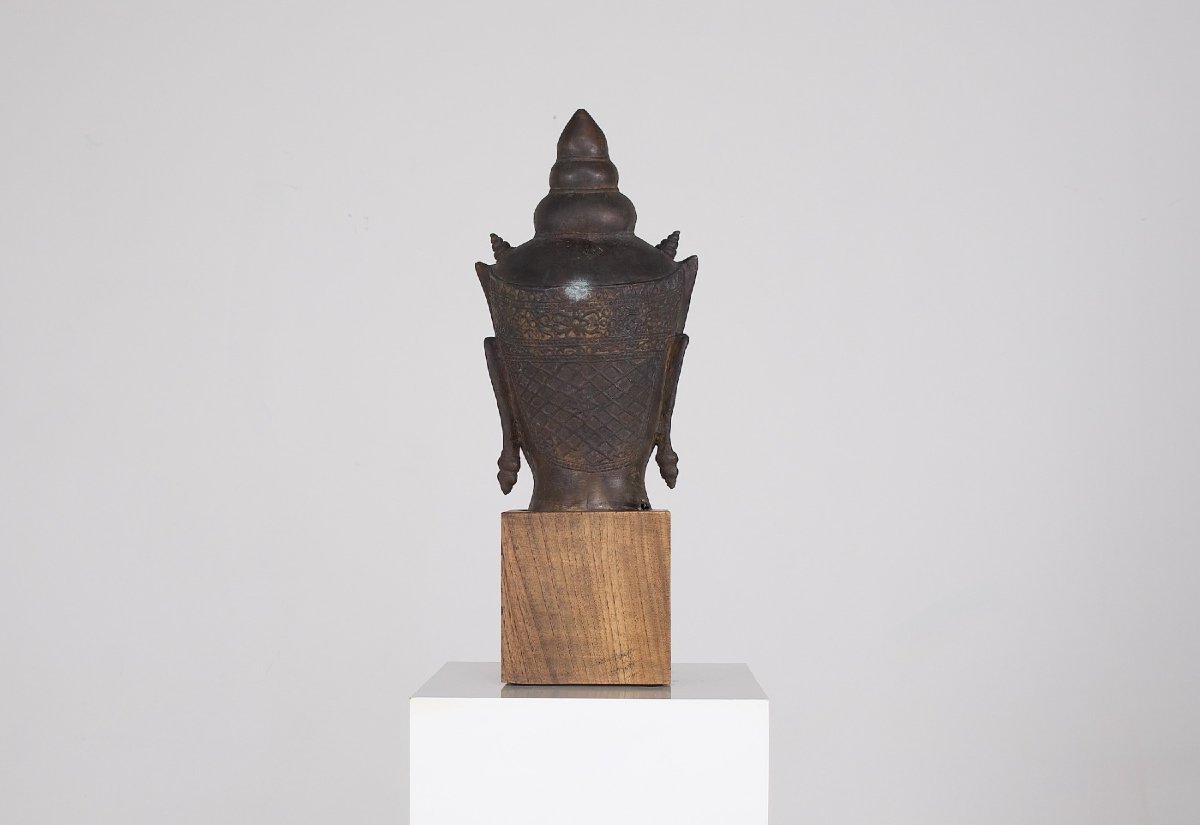 Sculpture en bronze d'une tête de Bouddha,  20 ème siècle.-photo-3