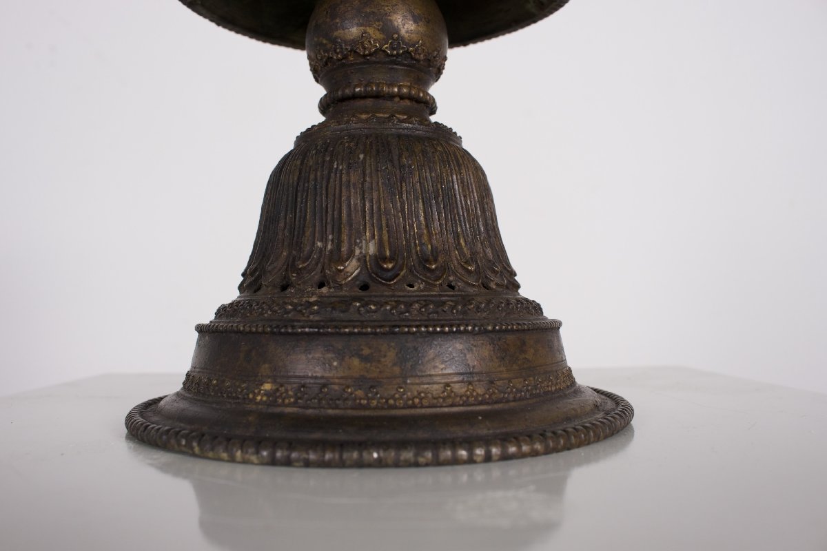 Traditional Bronze Oil Lamp, Nepal, 19th Century.-photo-2