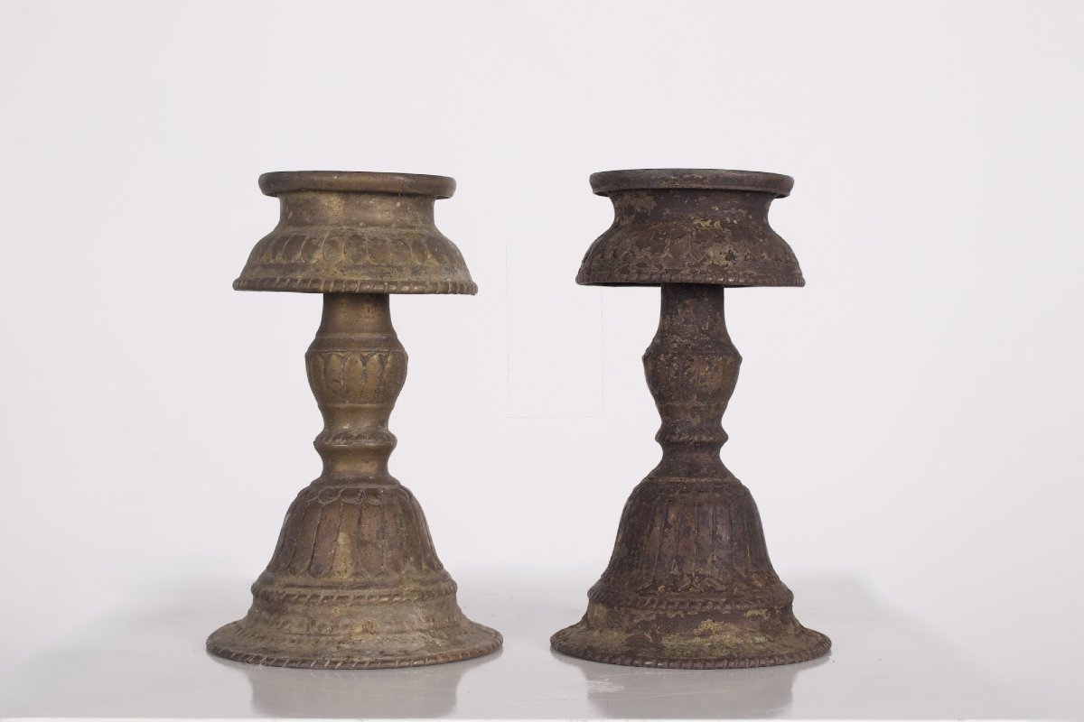 Deux lampes à ghee traditionnelles en bronze, Népal.-photo-2